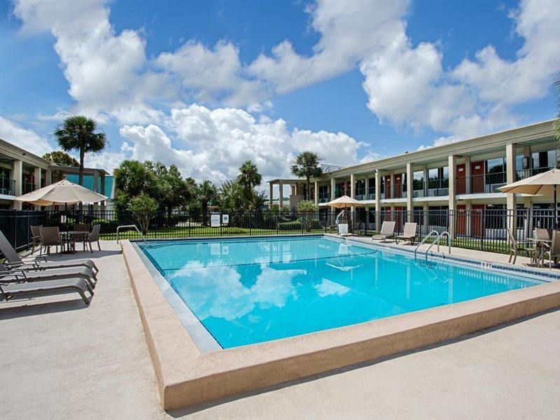 Days Inn By Wyndham Tallahassee-Government Center Exterior foto